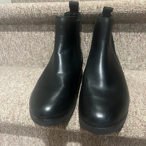 FitFlop Black Leather Chelsea Boots – Size US 9 / EU 41 Comfort Technology - Picture 7 of 7